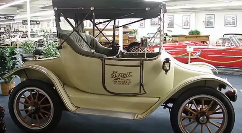 Primer coche eléctrico de Ford en 19014